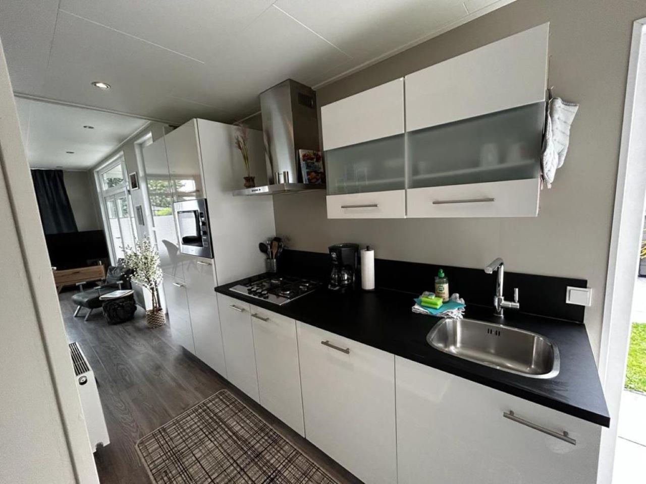 Ferienhaus / Chalet / Bungalow Am See, Holland, Niederlande, Lathum Экстерьер фото